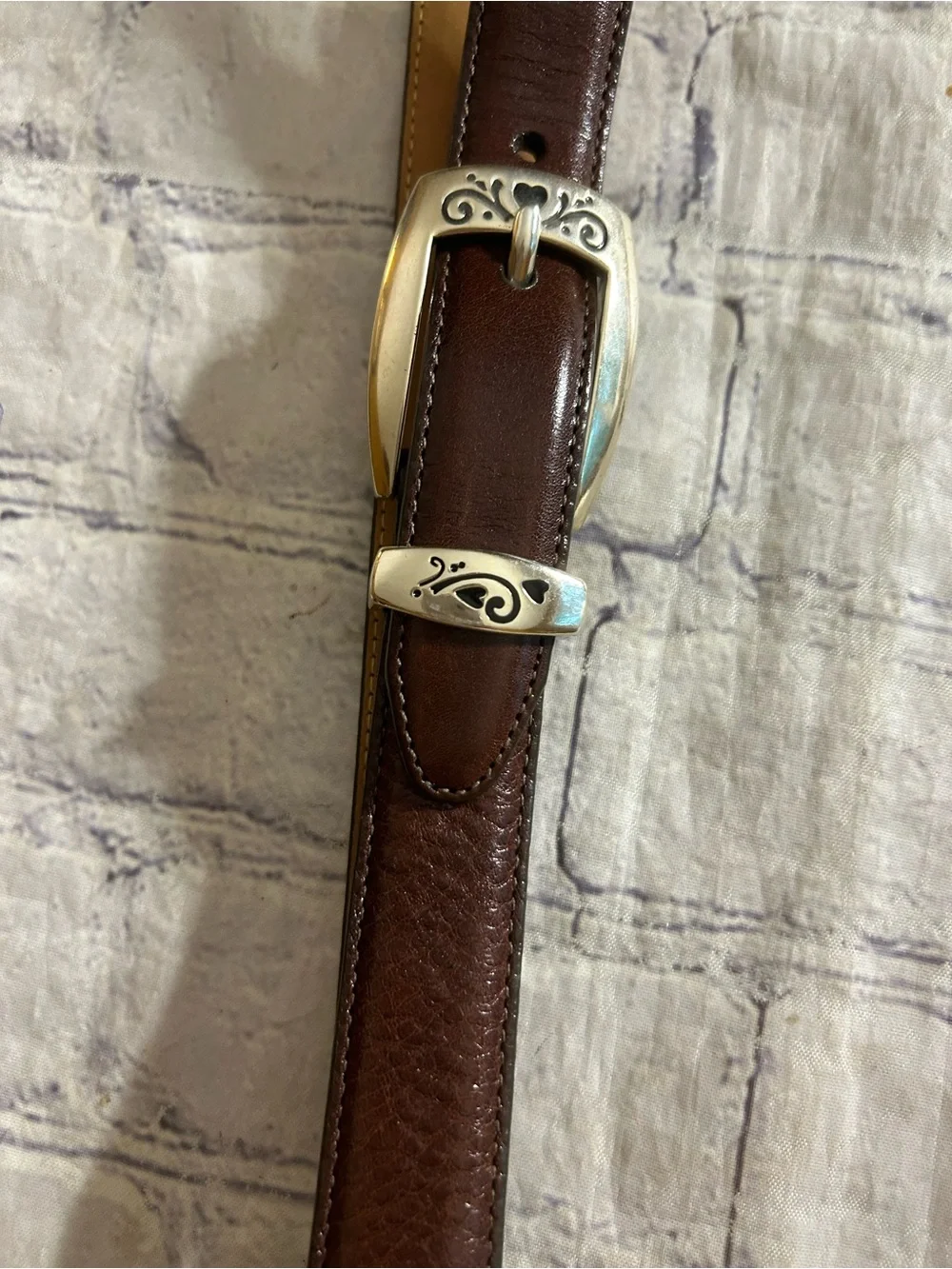 BRIGHTON CHOCOLATE BROWN LEATHER WITH STUDS SILVER TONE EMBELLISHED BUCKLE BELT